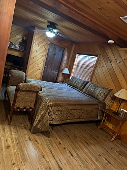 Quadmanor downstairs master suite
