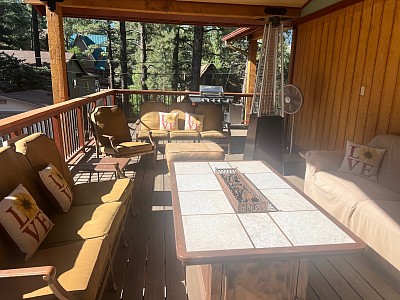 Quadmanor Vacation Rental wrap around deck